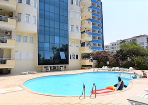 Меблированная квартира 2+1 с видом на море и горы