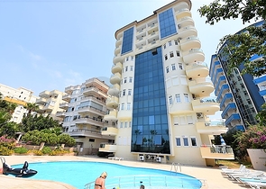 Меблированная квартира 2+1 с видом на море и горы