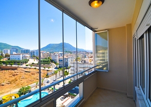 Меблированная квартира 2+1 с видом на море и горы