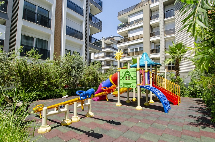 Двухкомнатная квартира с мебелью в элитном проекте в Коньяалты