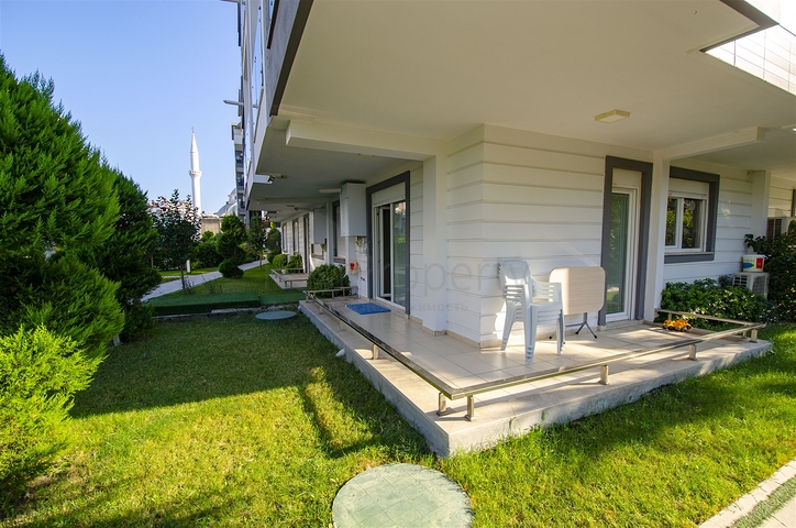 Двухкомнатная квартира с мебелью в элитном проекте в Коньяалты