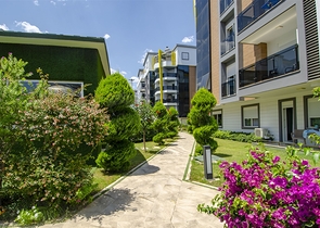 Двухкомнатная квартира с мебелью в элитном проекте в Коньяалты