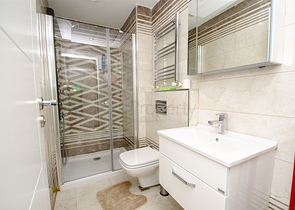 Двухкомнатная квартира с мебелью в элитном проекте в Коньяалты