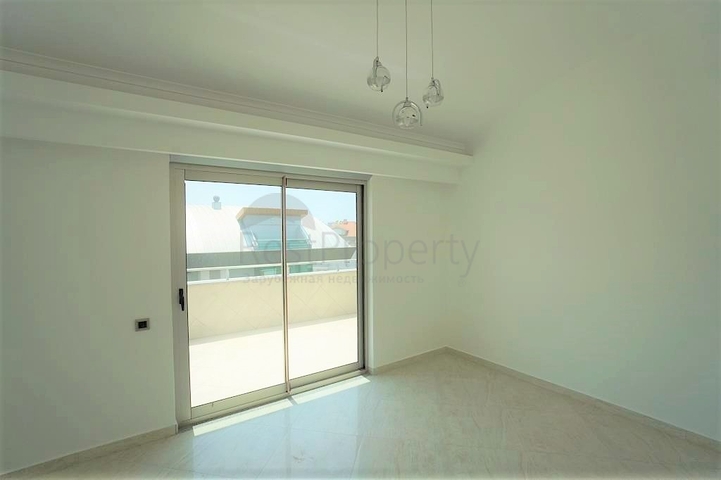 Двухуровневый пентхаус в Оба