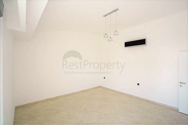 Двухуровневый пентхаус в Оба