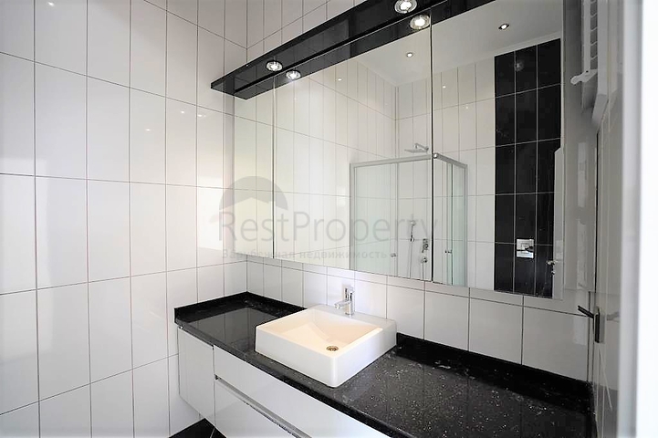 Двухуровневый пентхаус в Оба