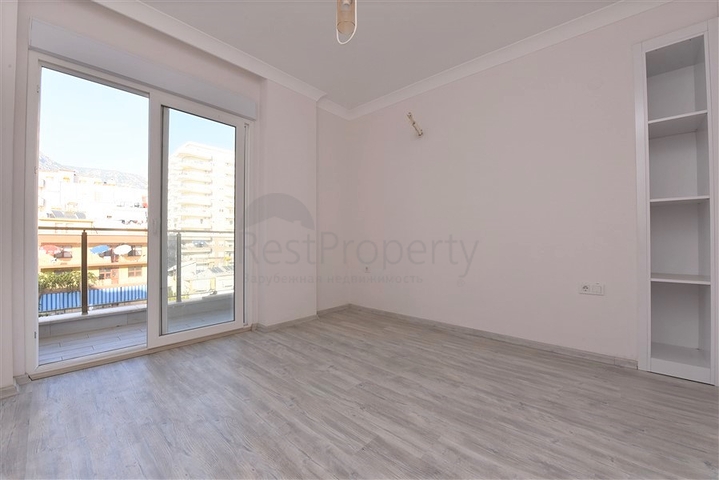 Новая квартира 2+1 с отдельной кухней в районе Махмутлар 