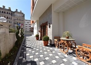 Новая квартира 2+1 с отдельной кухней в районе Махмутлар 