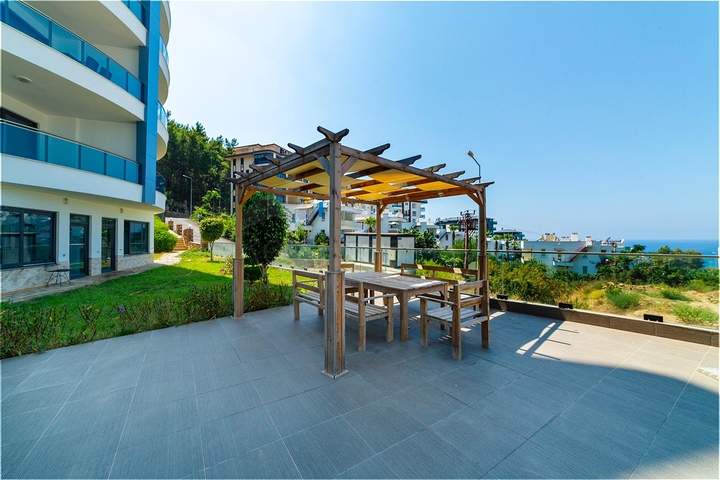 Меблированная квартира 2+1 с видом на море