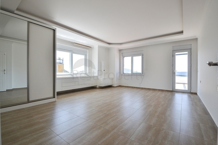 Трехэтажная вилла планировкой 3+1 в районе Каргыджак города Алания