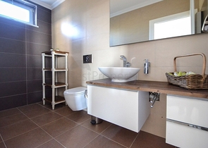 Трехэтажная вилла планировкой 3+1 в районе Каргыджак города Алания