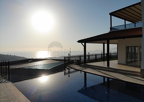 Трехэтажная вилла планировкой 3+1 в районе Каргыджак города Алания