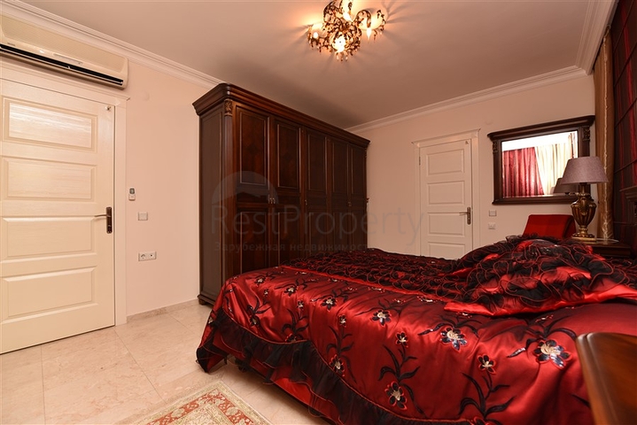 Пентхаус 3+1 на пляже Клеопатра 