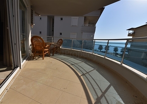 Пентхаус 3+1 на пляже Клеопатра 