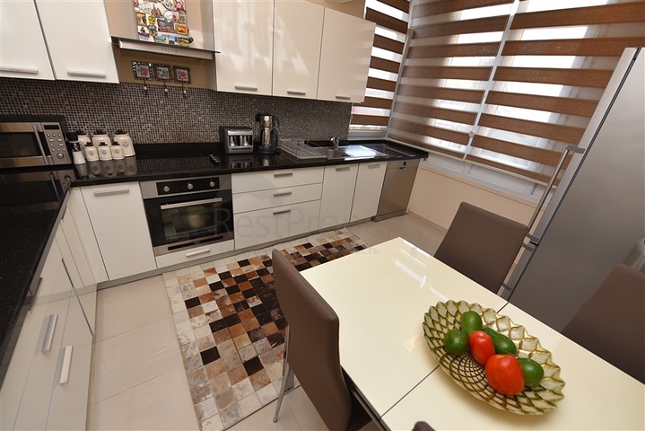 Меблированные апартаменты планировкой 3+1 в центре Алании