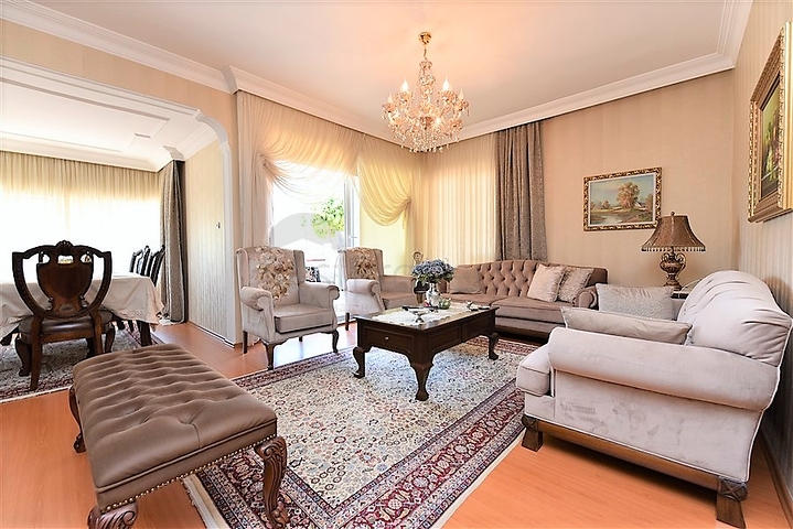 Меблированные апартаменты планировкой 3+1 в центре Алании