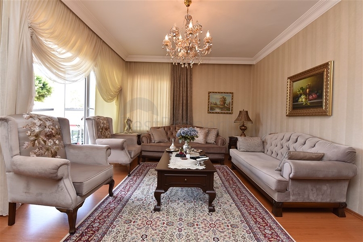 Меблированные апартаменты планировкой 3+1 в центре Алании