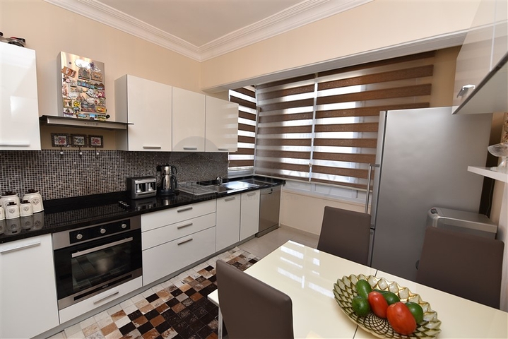 Меблированные апартаменты планировкой 3+1 в центре Алании