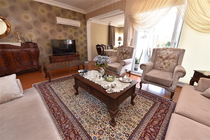 Меблированные апартаменты планировкой 3+1 в центре Алании