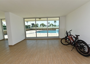 Трехкомнатная квартира в 20 метрах  от моря