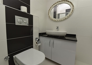 Трехкомнатная квартира в 20 метрах  от моря