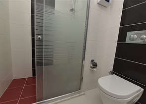 Трехкомнатная квартира в 20 метрах  от моря