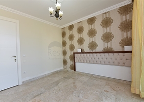 Трехкомнатная квартира в 20 метрах  от моря