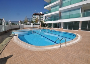 Трехкомнатная квартира в 20 метрах  от моря