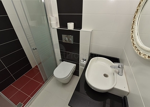 Трехкомнатная квартира в 20 метрах  от моря