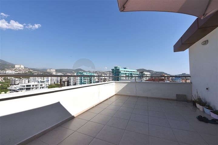 Меблированный пентхаус в Махмутларе