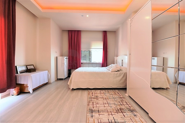 Меблированный пентхаус в Махмутларе