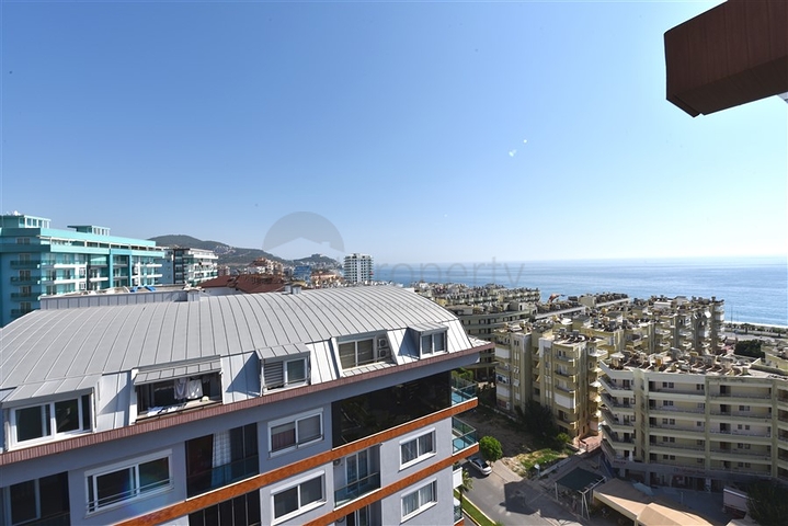 Меблированный пентхаус в Махмутларе