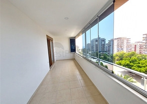 Двухэтажная квартира с мебелью в Махмутларе 