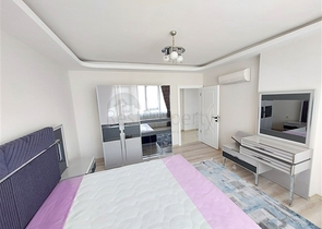 Двухэтажная квартира с мебелью в Махмутларе 