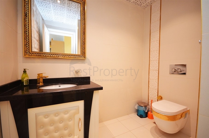 Меблированный двухуровневый пентхаус в Махмутларе