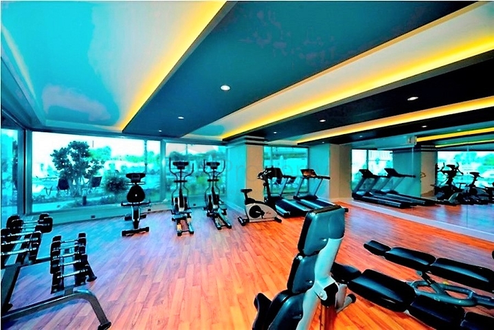 Меблированный двухуровневый пентхаус в Махмутларе