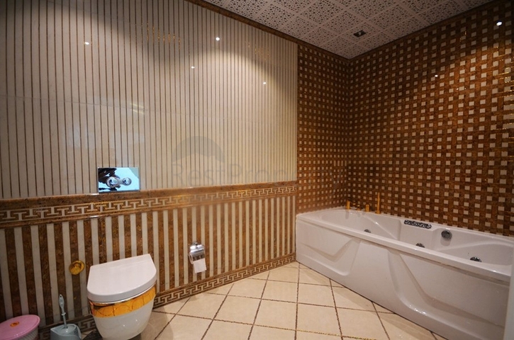 Меблированный двухуровневый пентхаус в Махмутларе