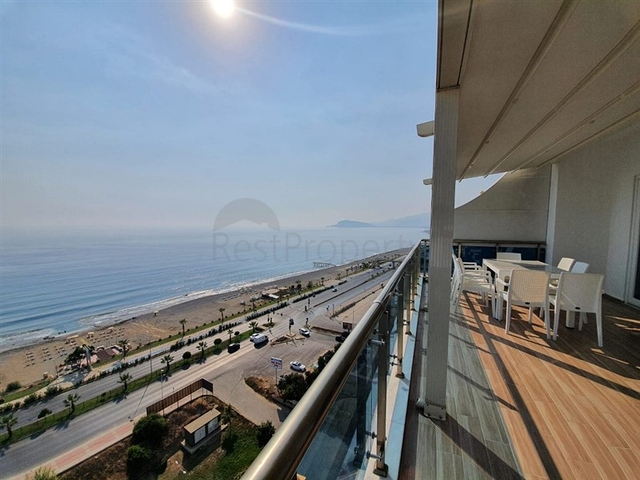 Меблированный двухуровневый пентхаус в Махмутларе