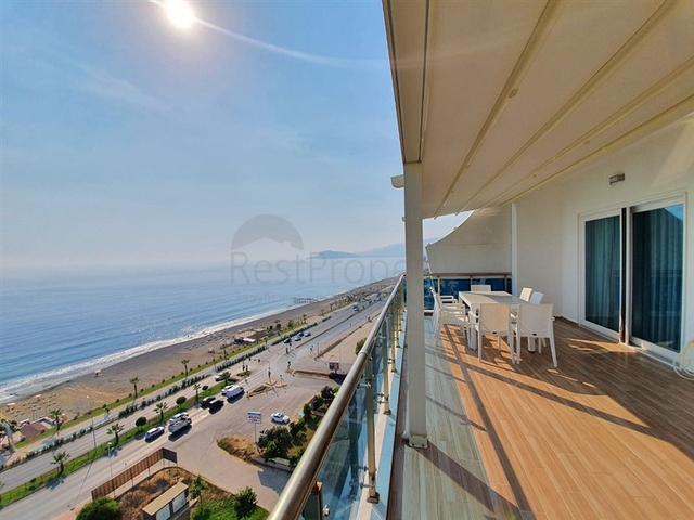 Меблированный двухуровневый пентхаус в Махмутларе