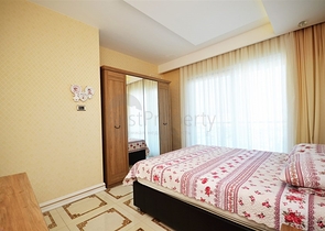 Меблированный двухуровневый пентхаус в Махмутларе