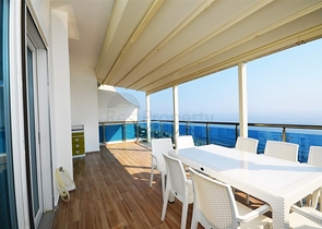 Меблированный двухуровневый пентхаус в Махмутларе