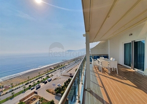 Меблированный двухуровневый пентхаус в Махмутларе