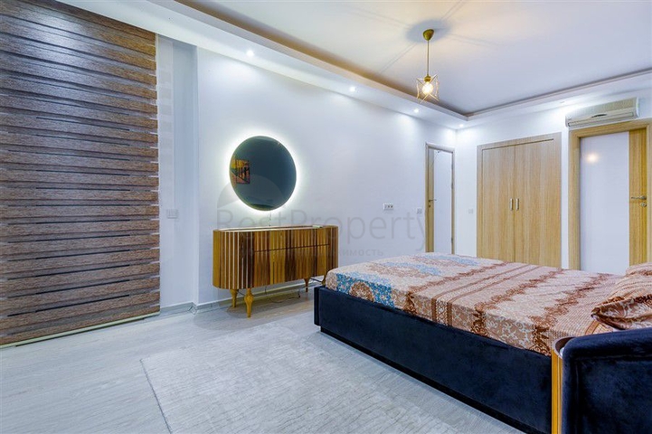 Меблированная трехкомнатная квартира в комплексе с богатой инфраструктурой