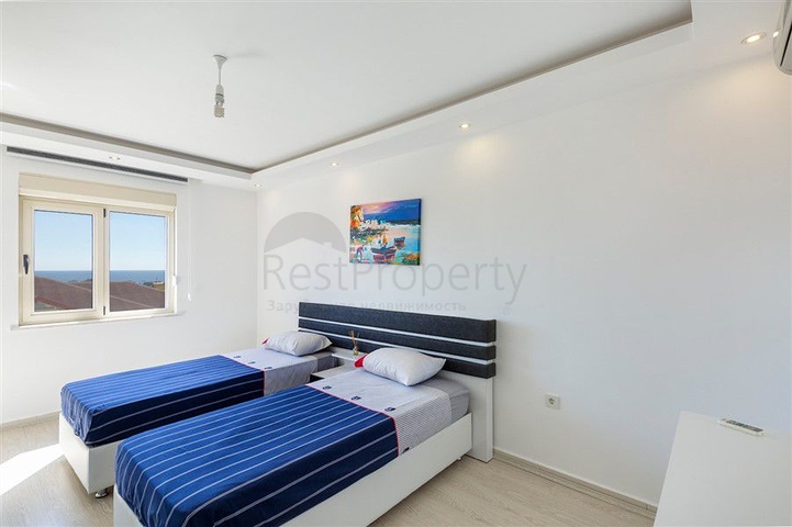 Меблированная трехкомнатная квартира в комплексе с богатой инфраструктурой