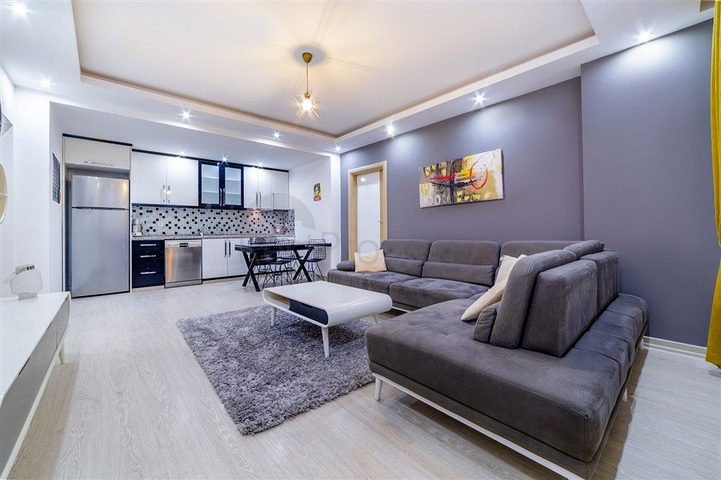 Меблированная трехкомнатная квартира в комплексе с богатой инфраструктурой