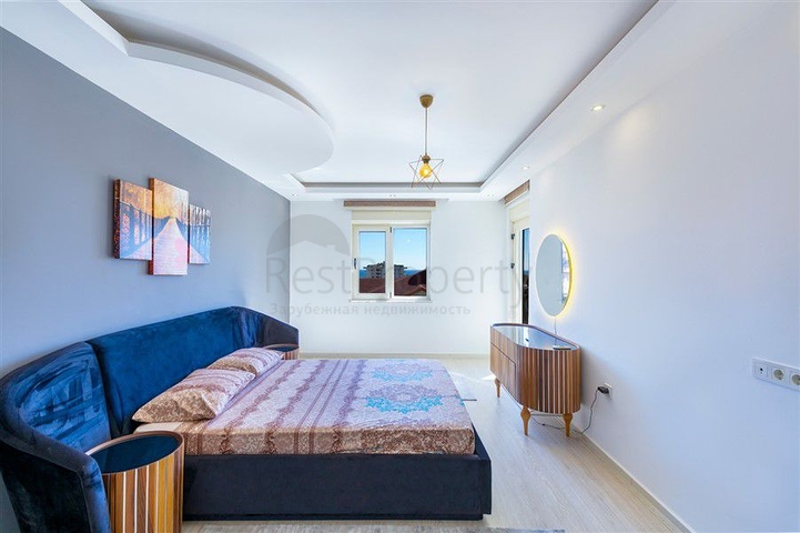 Меблированная трехкомнатная квартира в комплексе с богатой инфраструктурой