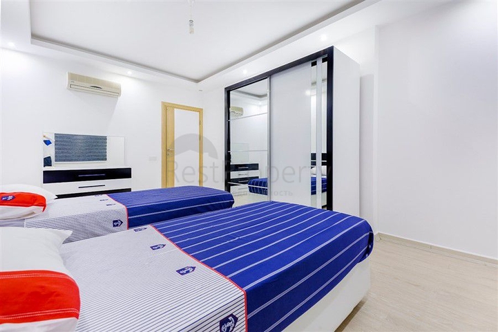 Меблированная трехкомнатная квартира в комплексе с богатой инфраструктурой