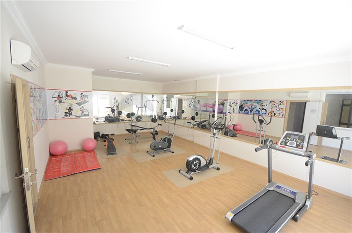 Меблированная трехкомнатная квартира в комплексе с богатой инфраструктурой