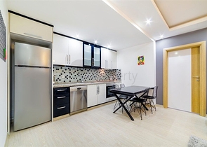 Меблированная трехкомнатная квартира в комплексе с богатой инфраструктурой