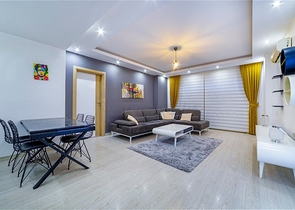 Меблированная трехкомнатная квартира в комплексе с богатой инфраструктурой